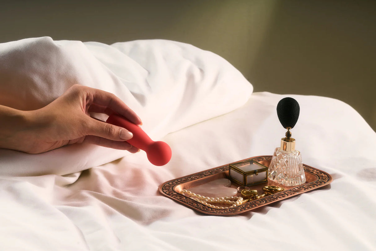 Cakepop Mini Wand Vibrator Peach & Cream - Boutique Séduction