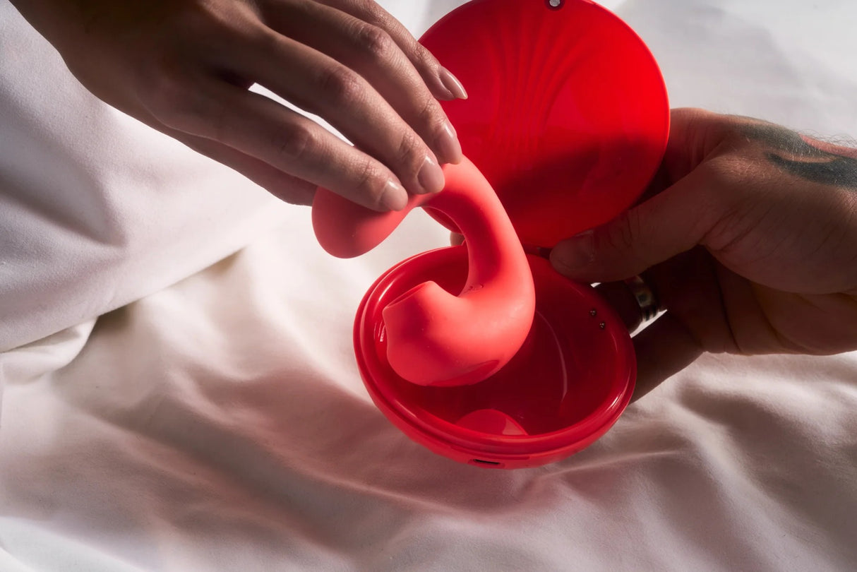 Glow Double Stimulation Portable Massager Peach & Cream - Boutique Séduction