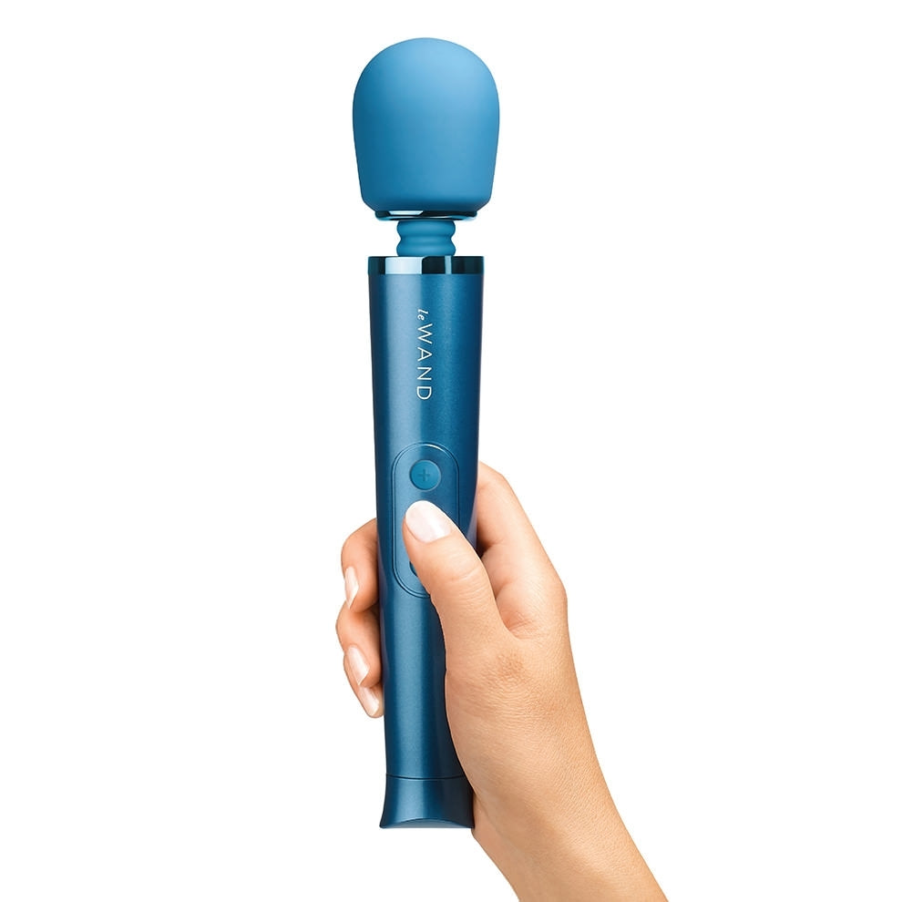 WAND Petite Rechargable Vibrating Massager Le Wand - Boutique Séduction