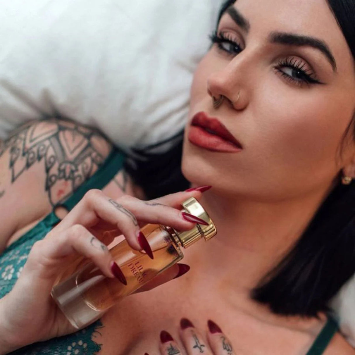 Parfum aux Phéromones Lilac Dream pour Attirer Lui