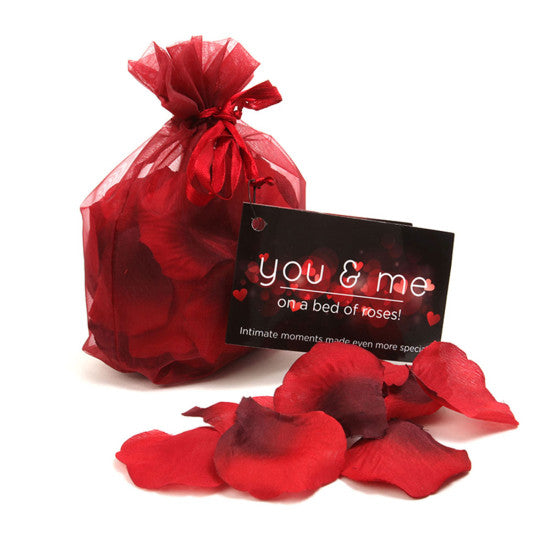 BED OF ROSES Roses Petals - YOU & ME Entrenue - Boutique Séduction