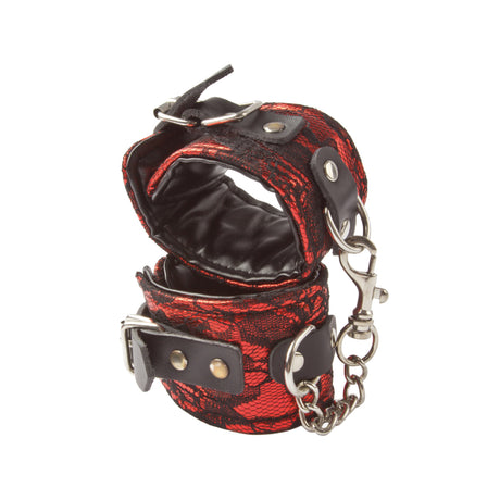 Cuff Lusty Lace